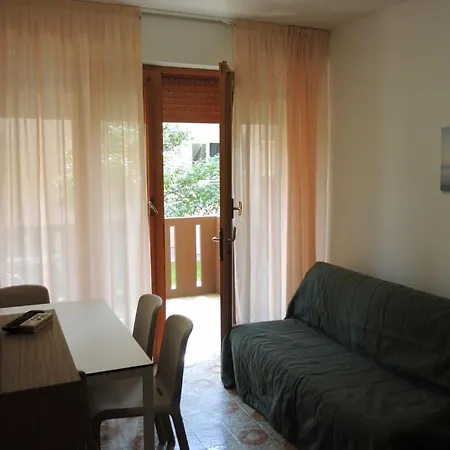 Superb Flat With Balcony Near The - Beahost Appartamento *